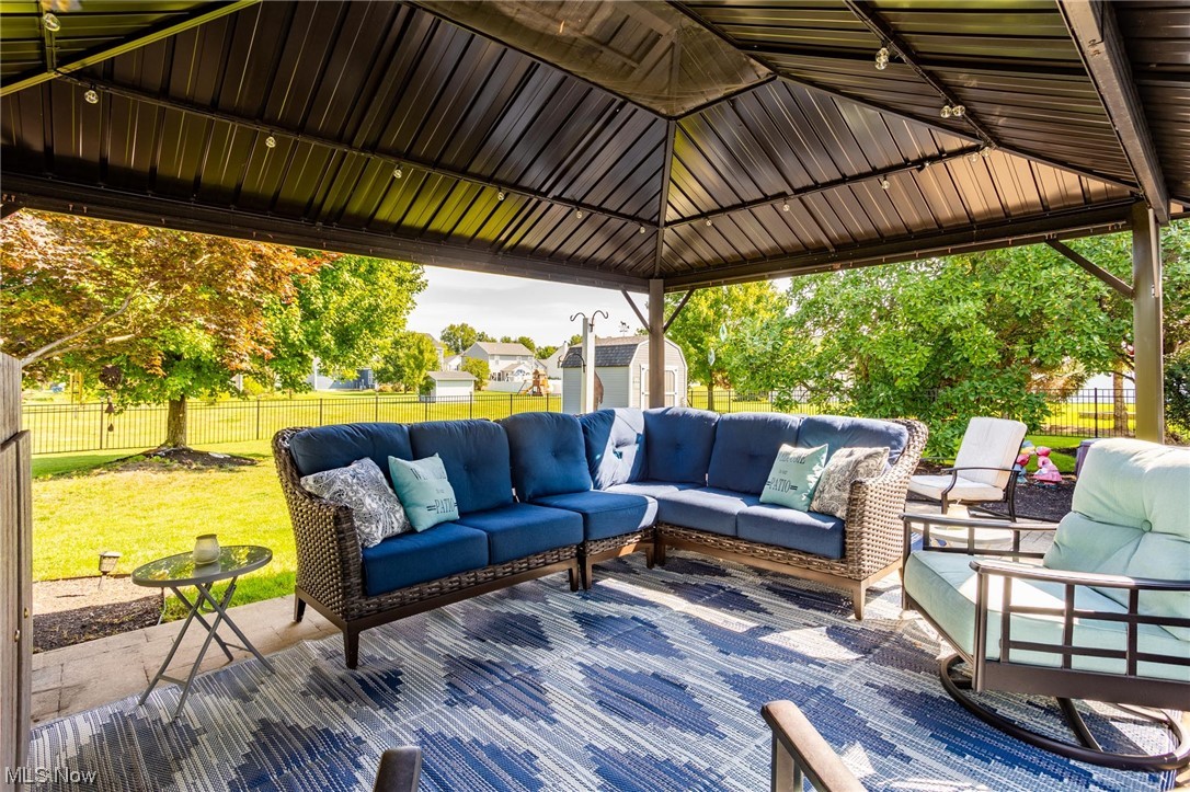 Windsor Point 01 - Residential