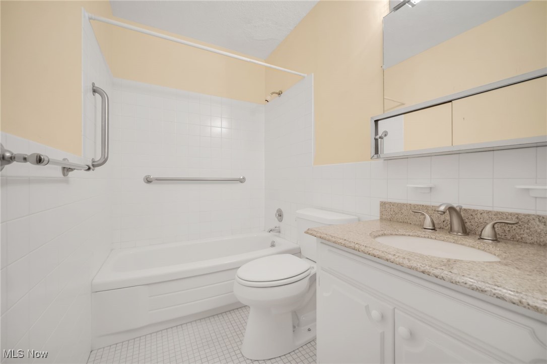 2089 Wooster Road #C37, Rocky River, Ohio image 27