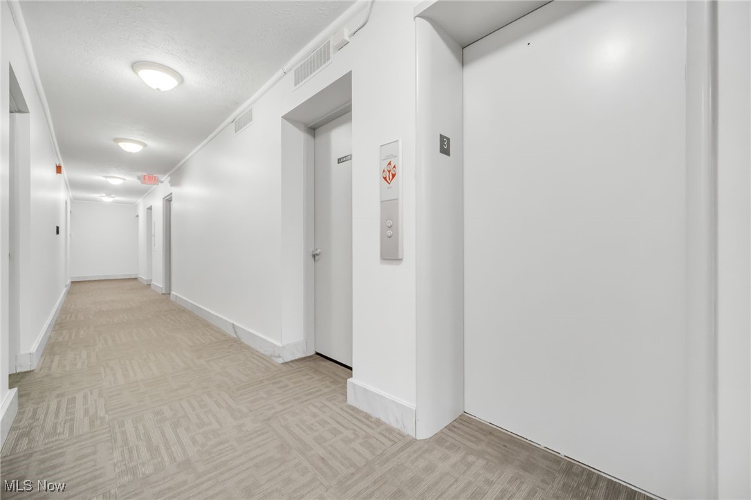 2089 Wooster Road #C37, Rocky River, Ohio image 30