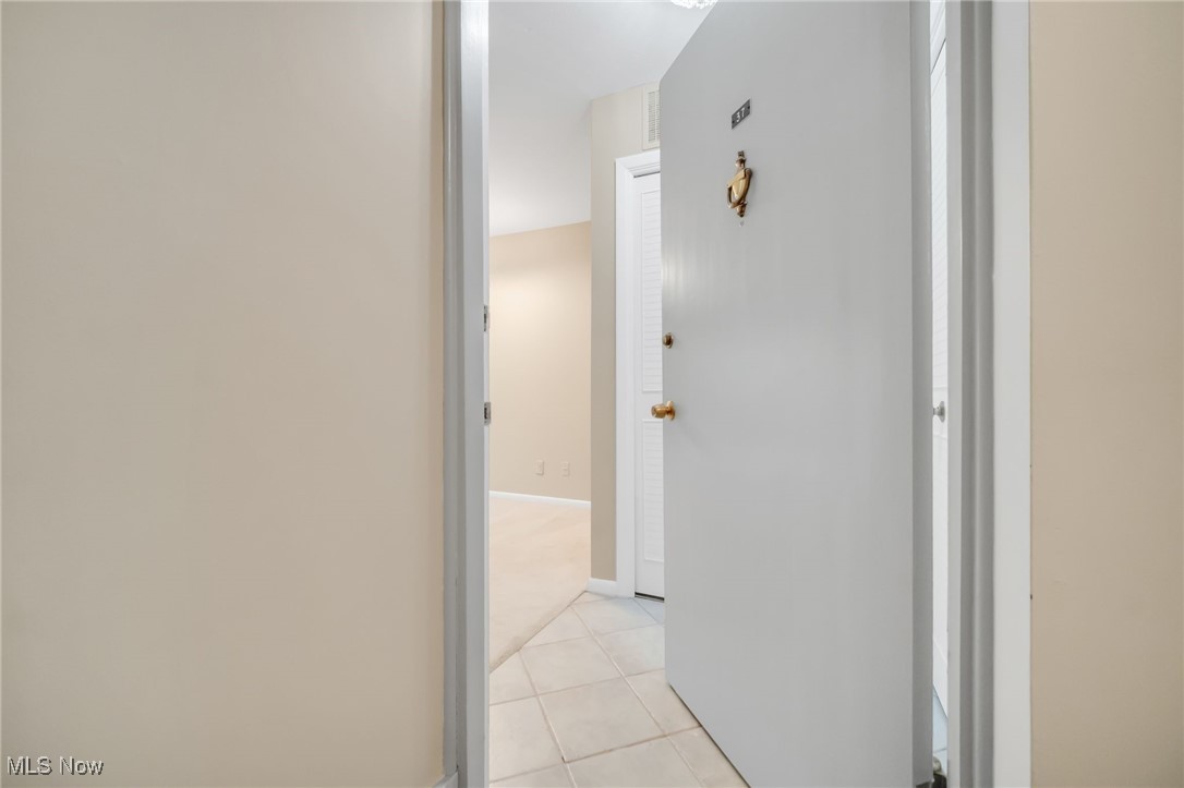 2089 Wooster Road #C37, Rocky River, Ohio image 4