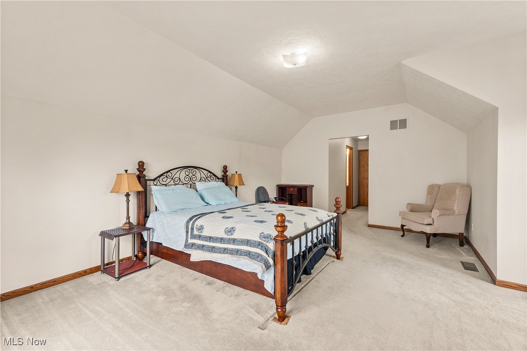 1713 Chestnut Trail Drive, Twinsburg, Ohio image 23