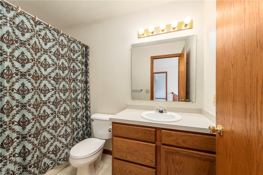 1713 Chestnut Trail Drive, Twinsburg, Ohio image 33