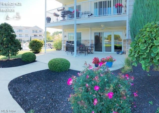 Harbors End Condo - Residential