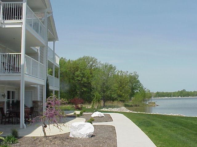 Harbors End Condo - Residential