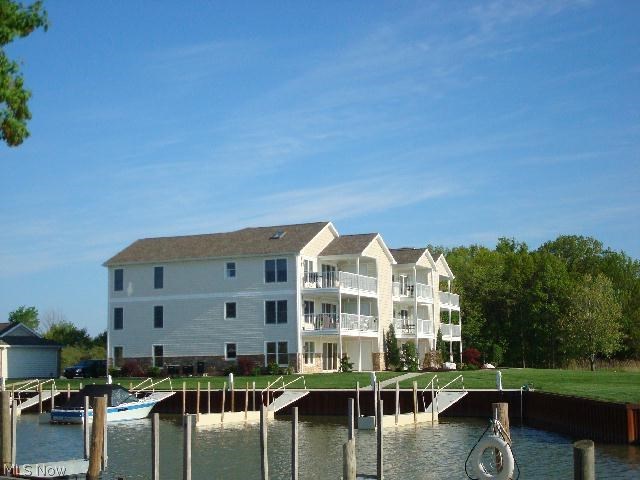 Harbors End Condo - Residential