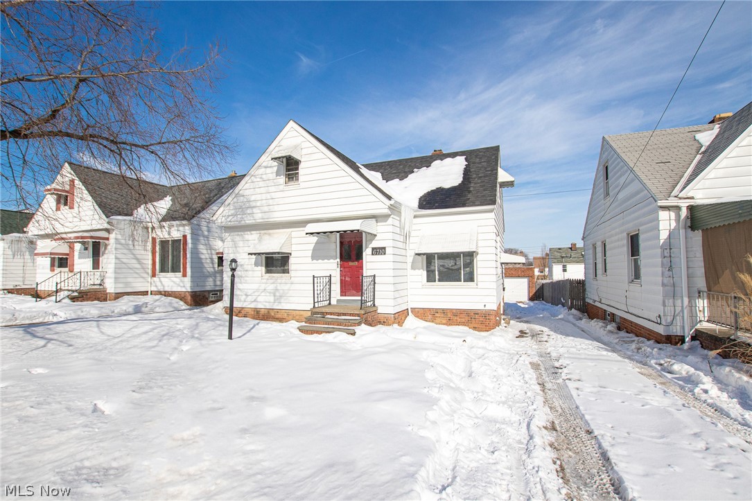 Ridgeview Manor - Residential