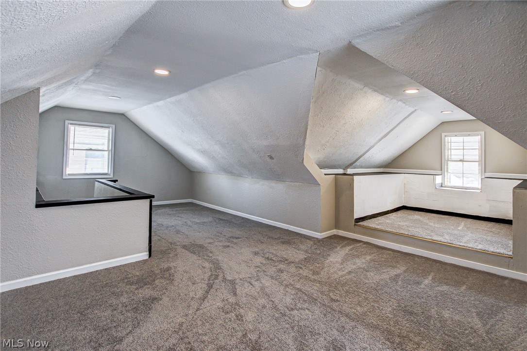 Ridgeview Manor - Residential
