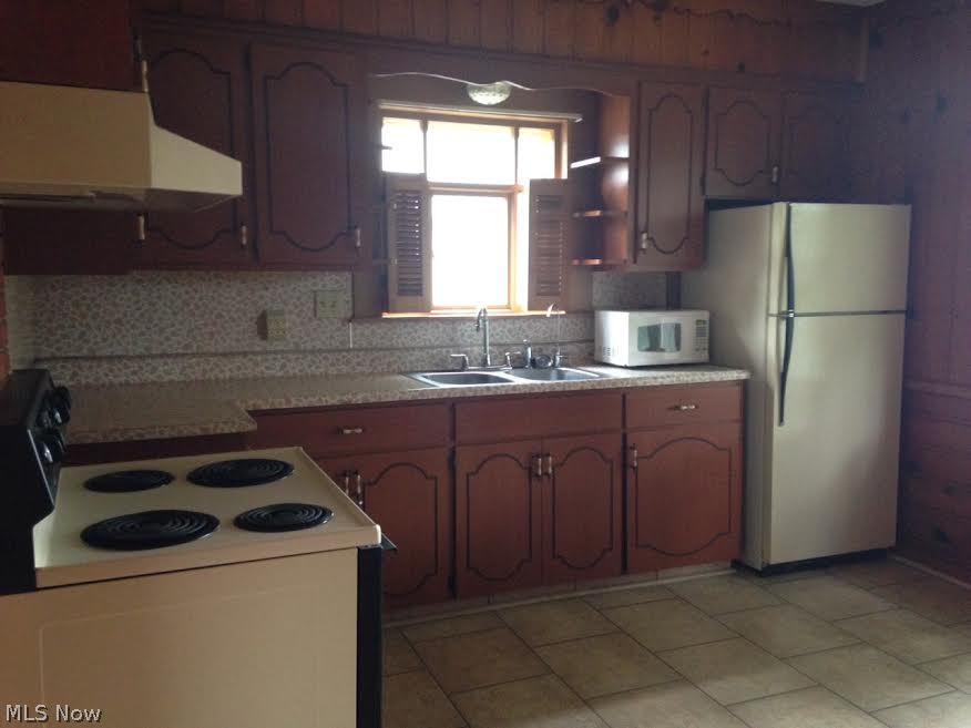 Goodyear Heights - Residential Lease