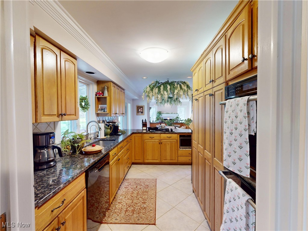 15217 Fox Run, Chagrin Falls, Ohio image 9