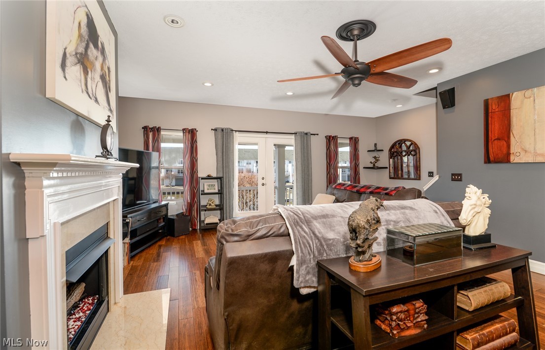 Harbor Walk/Black River 08 - Residential