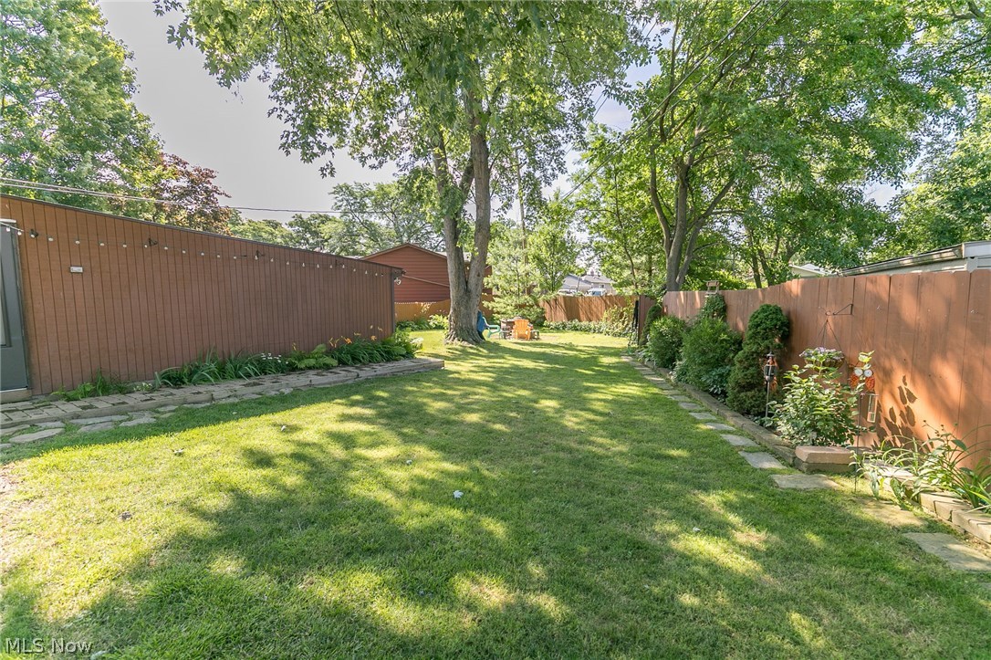 Pan-Col Acres 02 - Residential