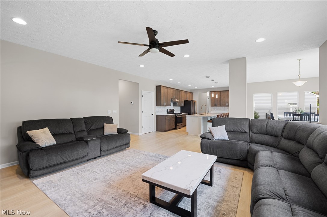 Meadow Lakes - Residential
