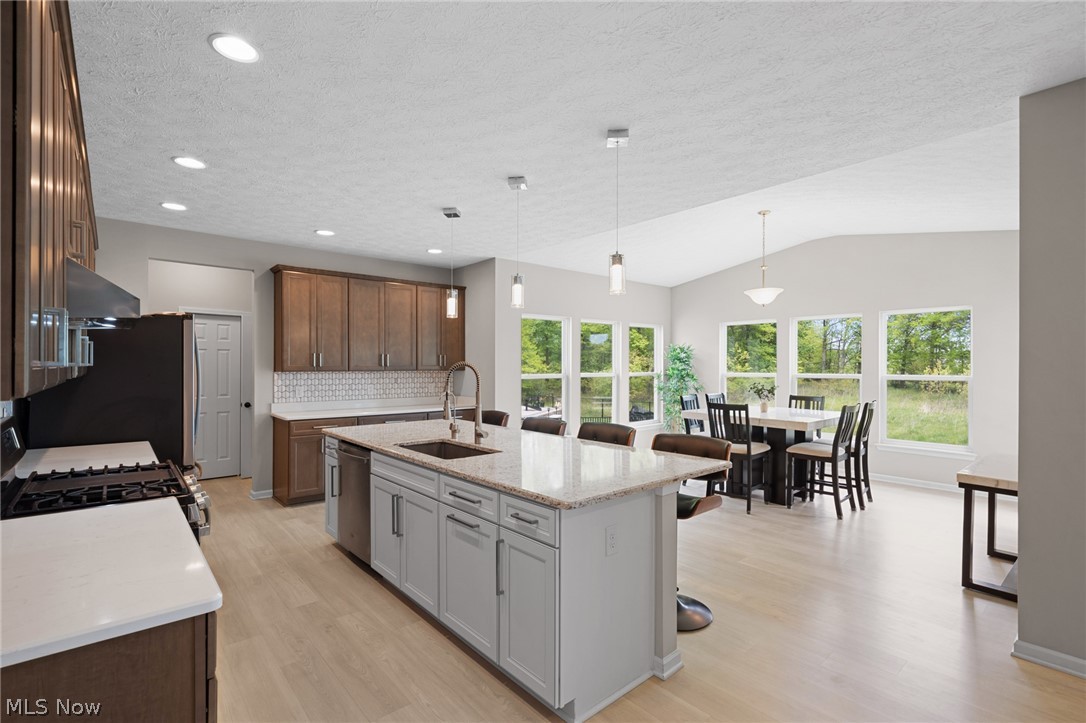 Meadow Lakes - Residential