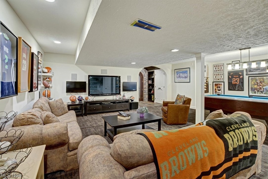 Highland Woods East - Residential