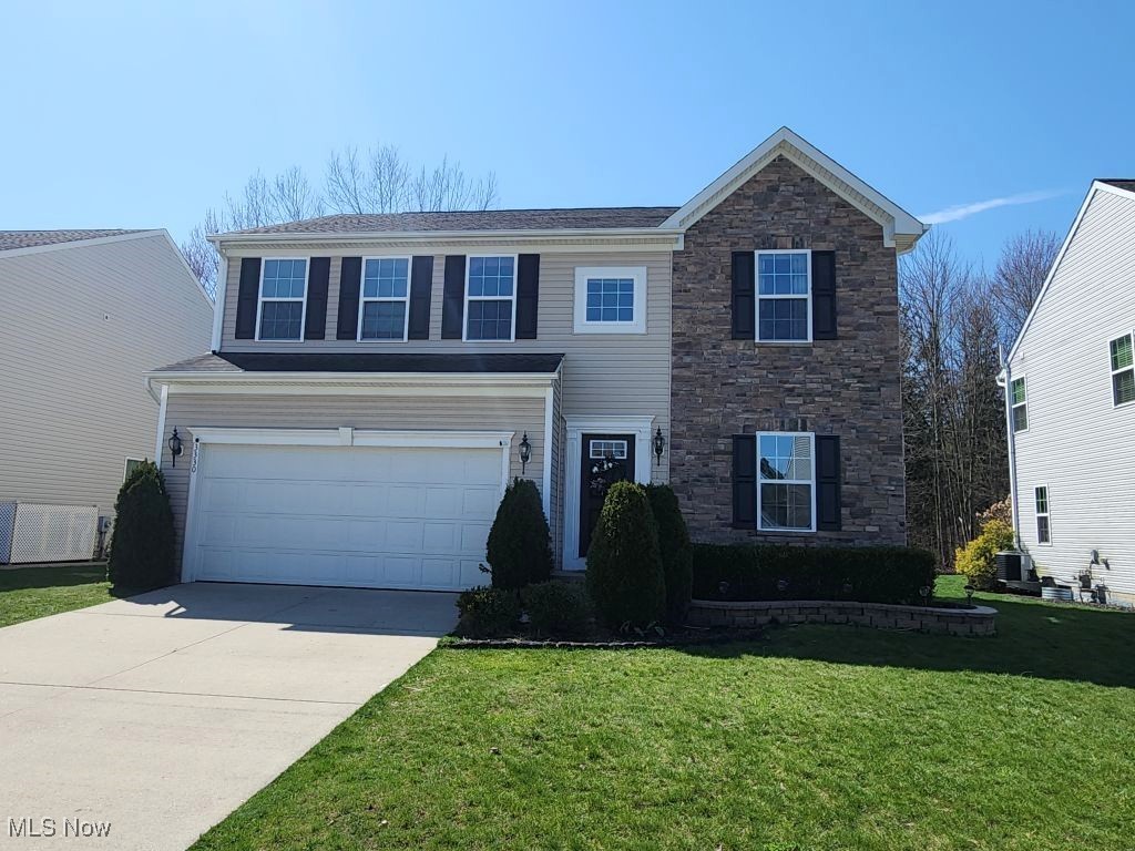 3330 Shale Drive, Twinsburg, Ohio image 2