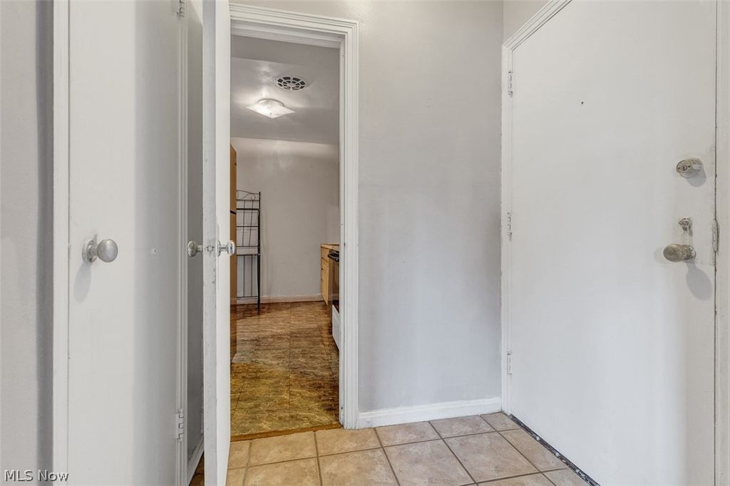 Photo of 15825 Van Aken Boulevard #105W, Shaker Heights, OH 44120 (MLS # 5208418)