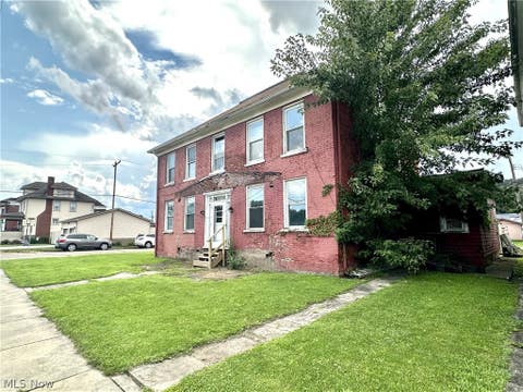 Tiny photo for 1305 Charles Street, Wellsburg, WV 26070 (MLS # 5238306)