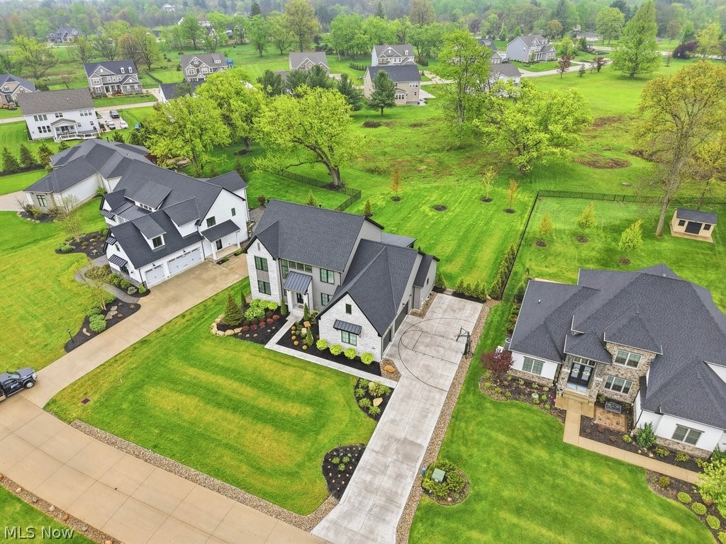 2082 Lanterman Circle