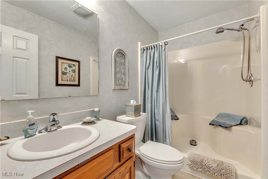 Avon Woods Condo - Residential