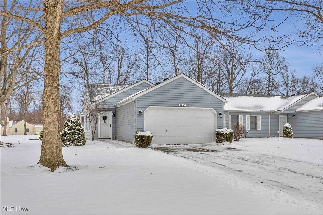 Avon Woods Condo - Residential