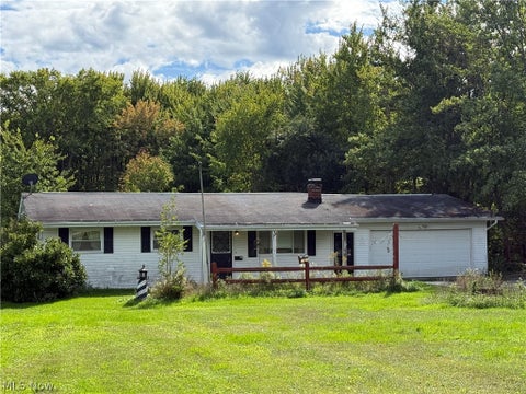 Homes For Sale - 15909 Gar Highway<br/> Geauga County, Montville, OH 44064