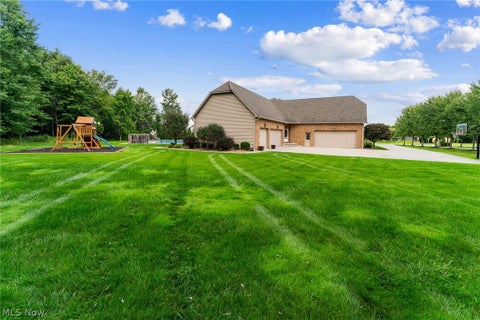 Tiny photo for 1555 Fox Den Court, Canfield, OH 44406 (MLS # 5240118)