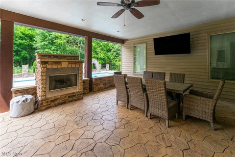 Tiny photo for 1555 Fox Den Court, Canfield, OH 44406 (MLS # 5240118)
