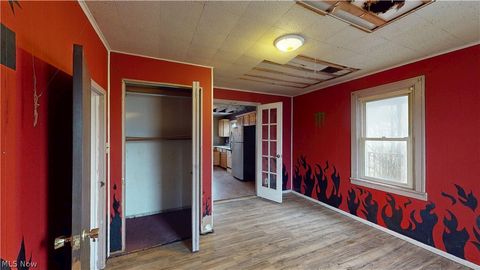 Tiny photo for 315 Franklin Street St, Parkersburg, WV 26101 (MLS # 5187903)