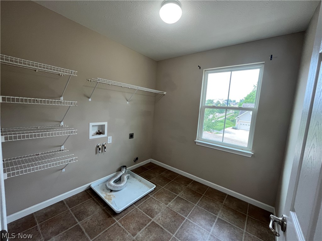 Hidden Lakes PUD Ph 01 - Residential Lease