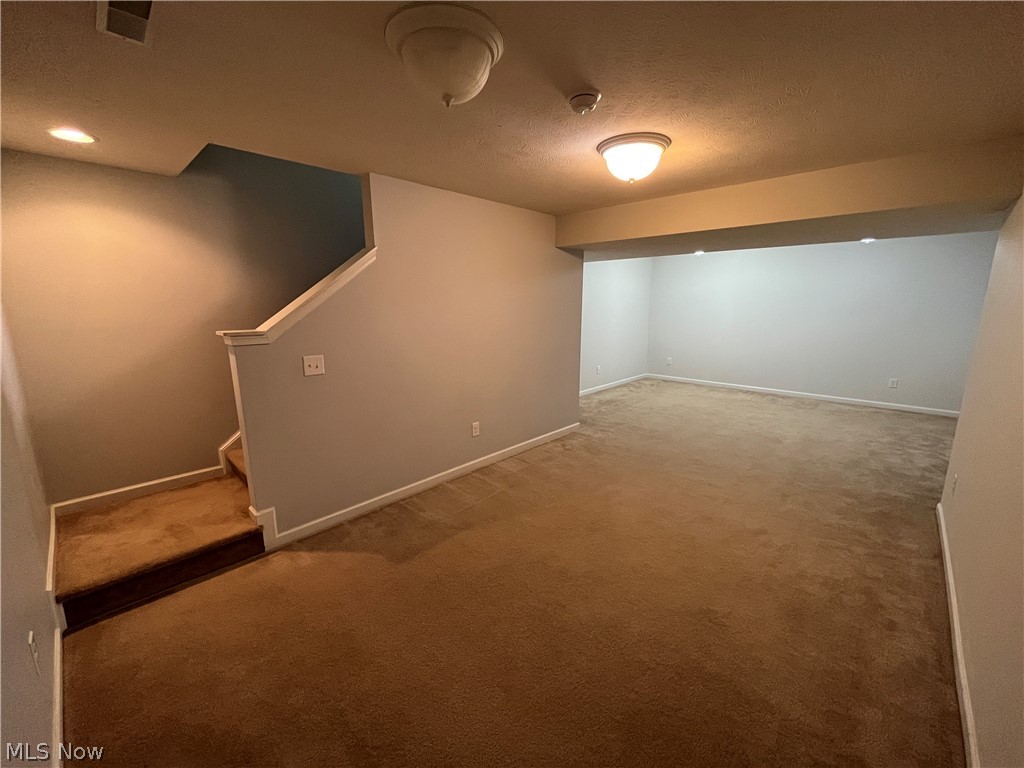 Hidden Lakes PUD Ph 01 - Residential Lease