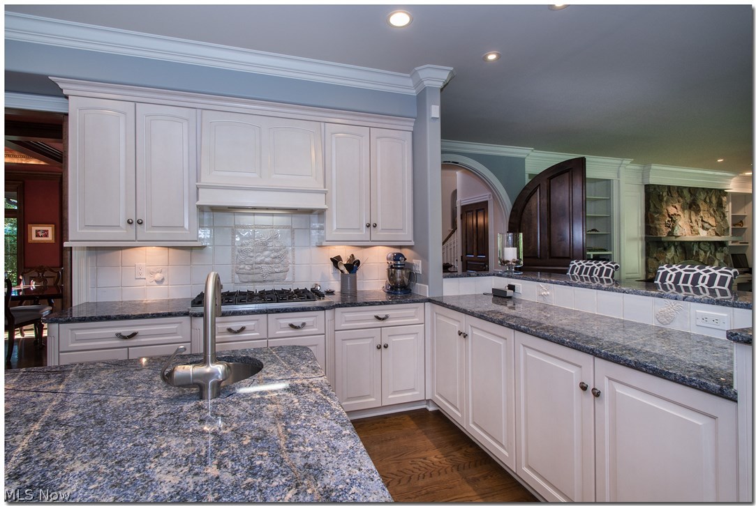 Canyon Lakes - Residential