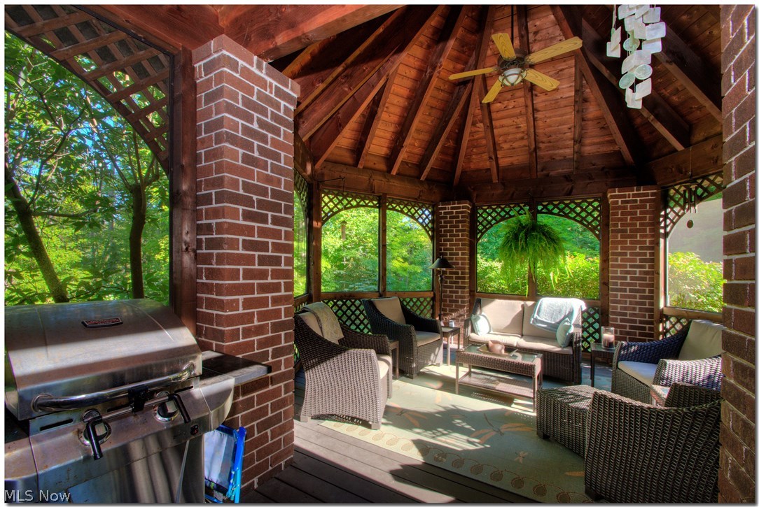 Canyon Lakes - Residential