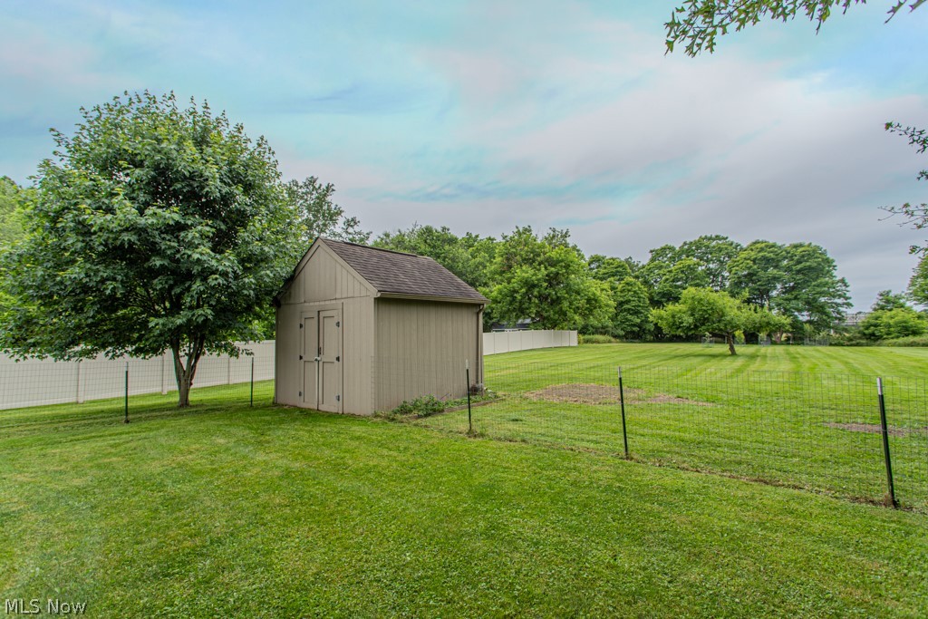 Oakwood Ave 02 - Residential