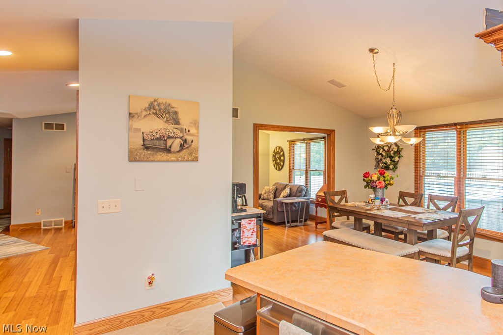 Oakwood Ave 02 - Residential