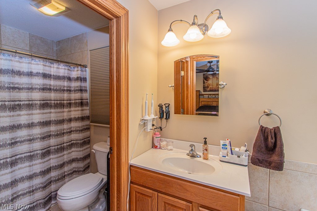 Oakwood Ave 02 - Residential