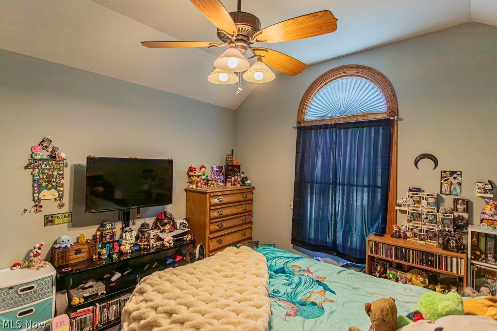 Oakwood Ave 02 - Residential