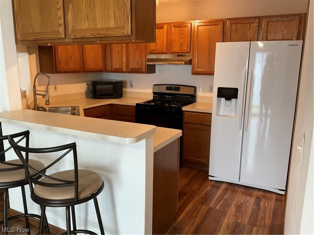 Lake Pointe Condo - Residential