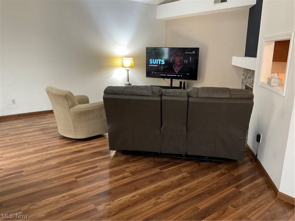 Lake Pointe Condo - Residential