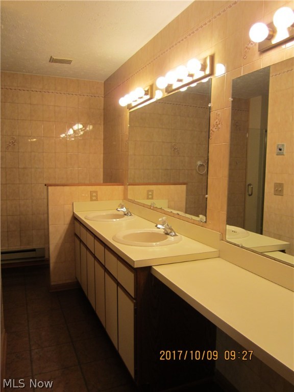 Barkwood Lake Estate Sub - Residential