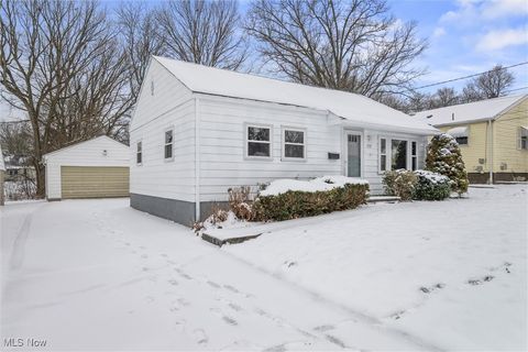Tiny photo for 1937 Highlawn Avenue, Youngstown, OH 44509 (MLS # 5179079)