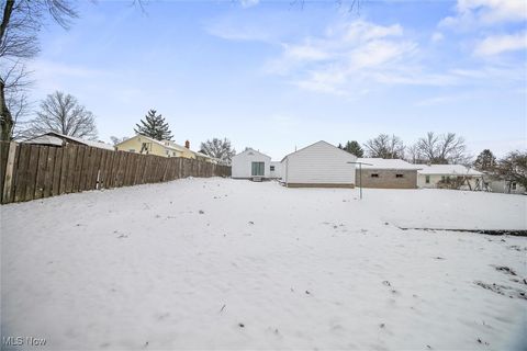 Tiny photo for 1937 Highlawn Avenue, Youngstown, OH 44509 (MLS # 5179079)