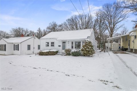 Tiny photo for 1937 Highlawn Avenue, Youngstown, OH 44509 (MLS # 5179079)