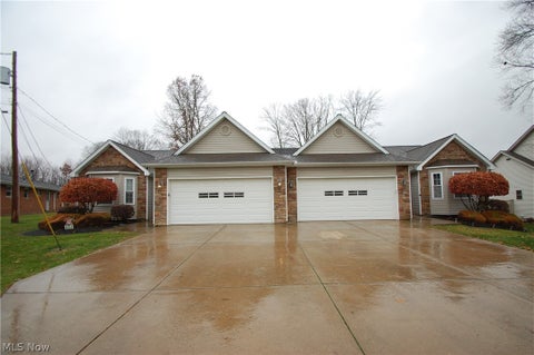 Multifamily For Sale - 784 Elmwood Drive<br/> Hubbard, OH 44425