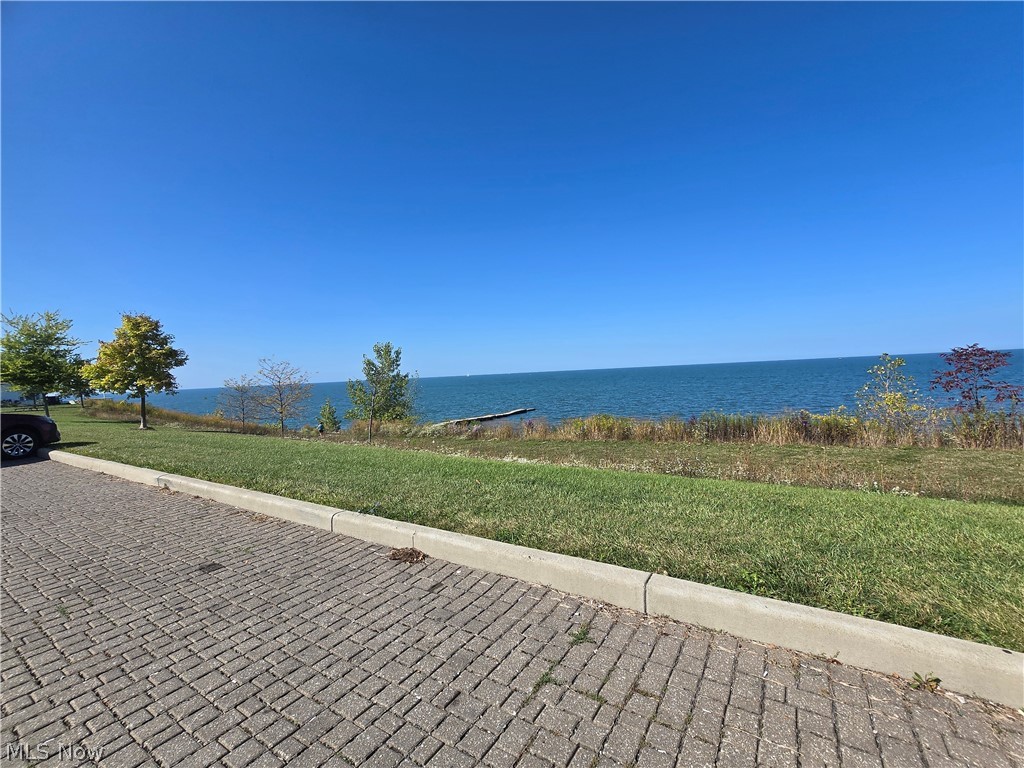 Vermilion/Lk 01 - Residential