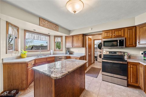 Tiny photo for 114 Shawnee Circle, Louisville, OH 44641 (MLS # 5202539)