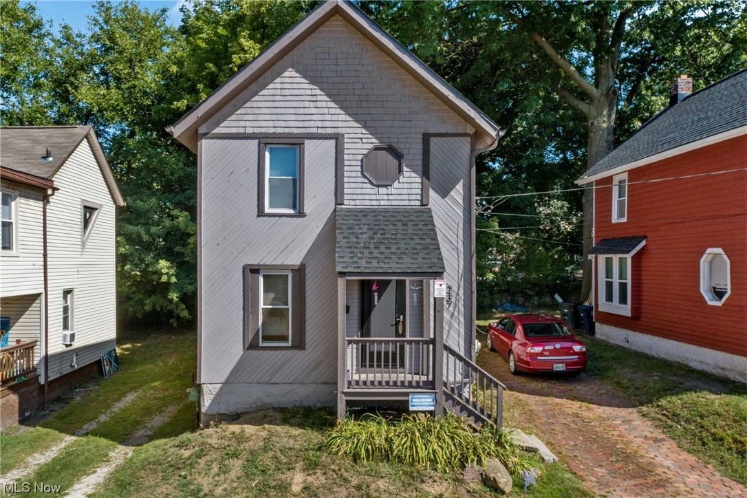 Voris & Steinbacher - Residential Income