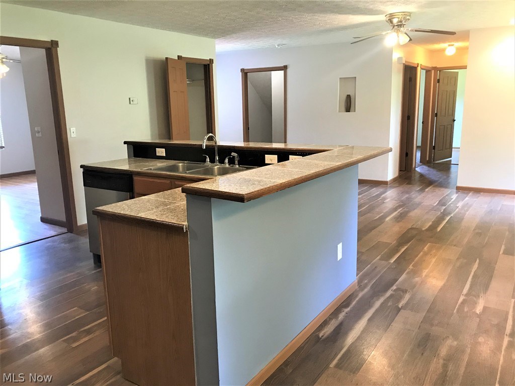 Grand Valley View - Residential