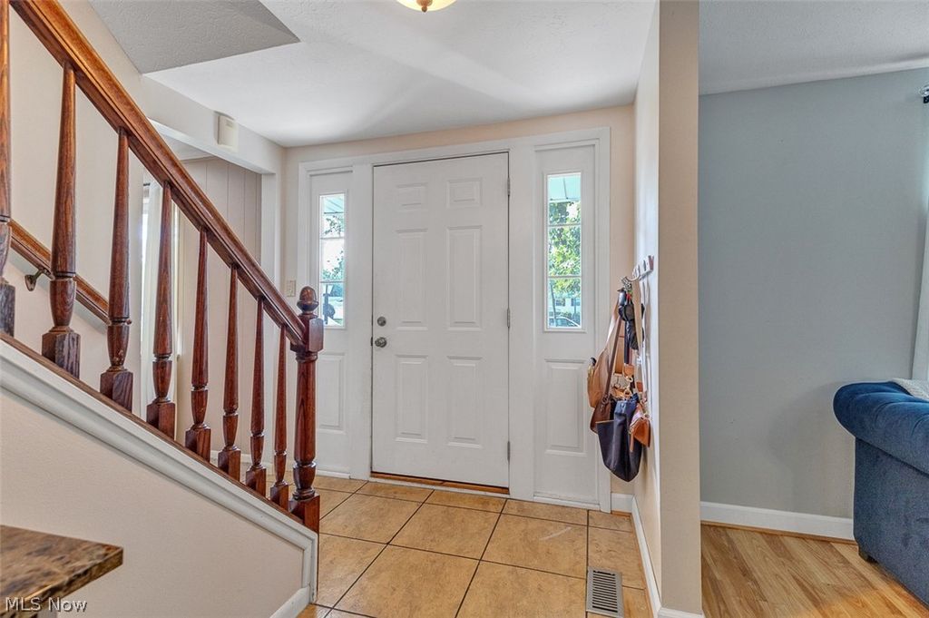 Photo of 24000 Amesbury Drive, North Olmsted, OH 44070 (MLS # 5213251)