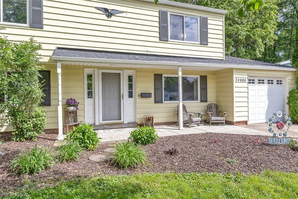 Photo of 24000 Amesbury Drive, North Olmsted, OH 44070 (MLS # 5213251)