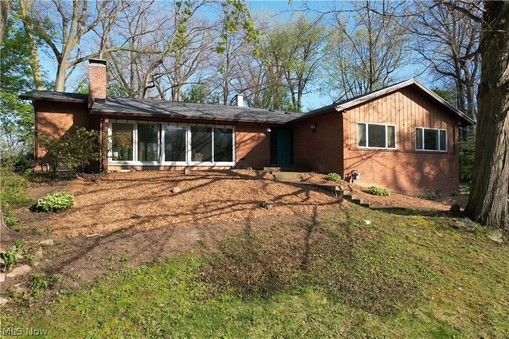 Photo of 2930 Valley Lane, Sandusky, OH 44870 (MLS # 5205507)